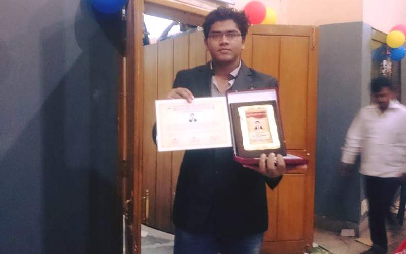 Award for excellent performance in studies (2015)